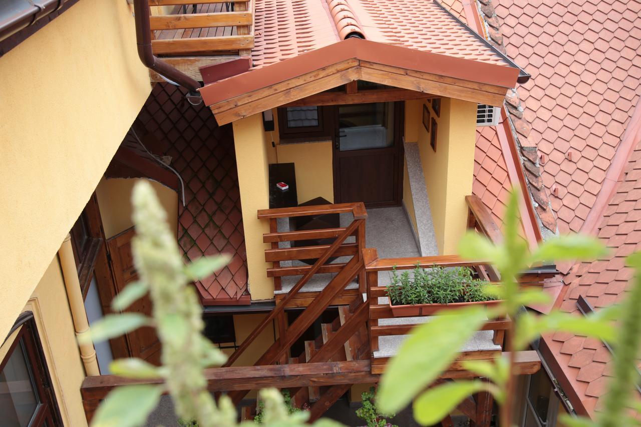 Casa Crown Hotel Braşov Exterior foto